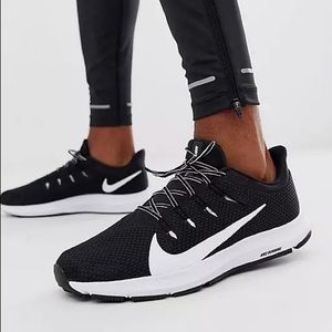 Nike quest 2 running shoes black 6.5